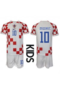 Kroatia Luka Modric #10 Jalkapallovaatteet Lasten Kotipeliasu MM-kisat 2022 Lyhythihainen (+ Lyhyet housut)